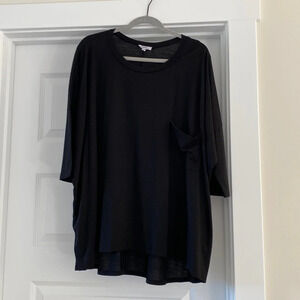 Black 3/4 sleeve pocket tee